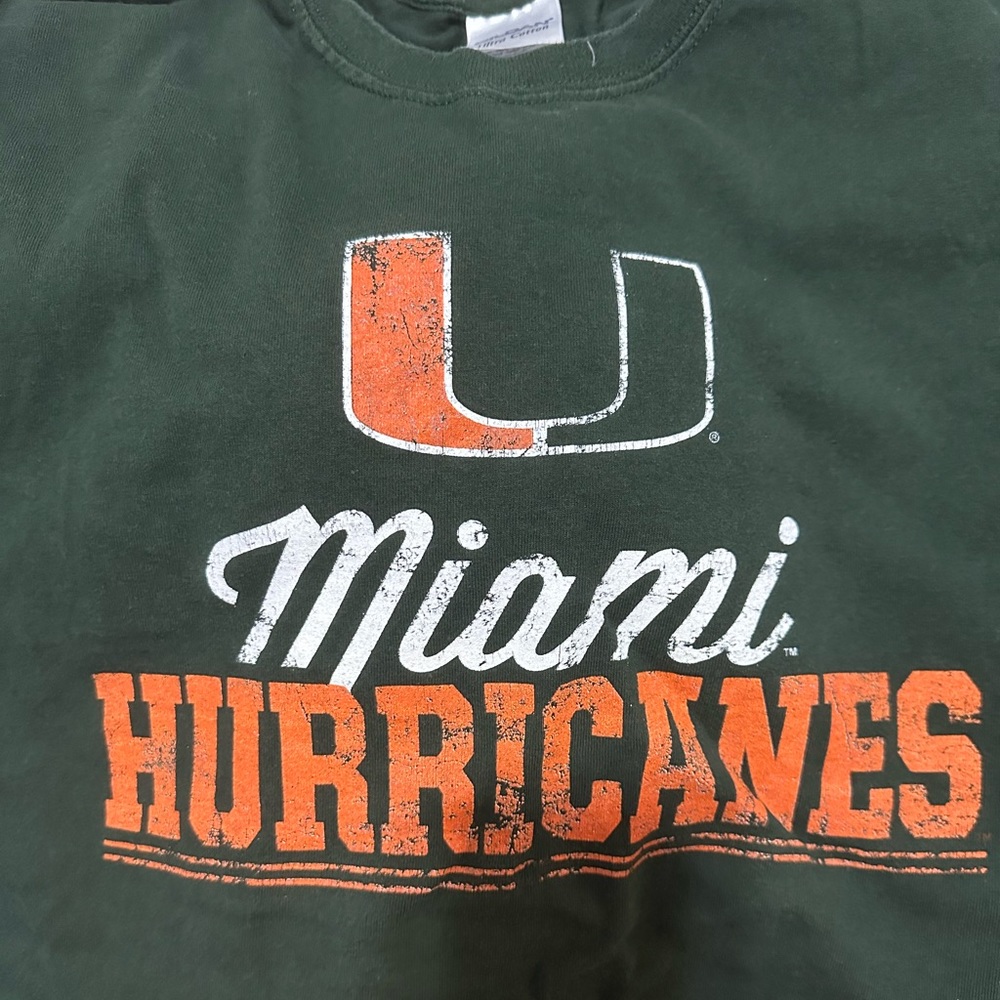 UM T-shirt